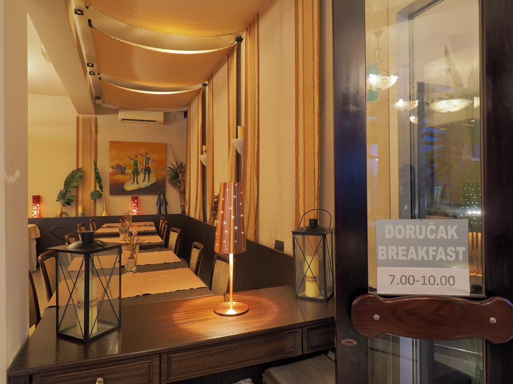 Garni Hotel Oasis Belgrad Exterior foto