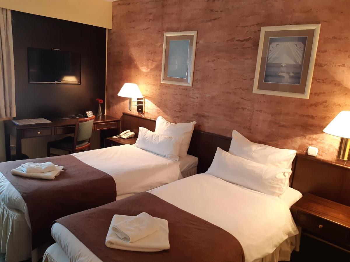 Garni Hotel Oasis Belgrad Exterior foto